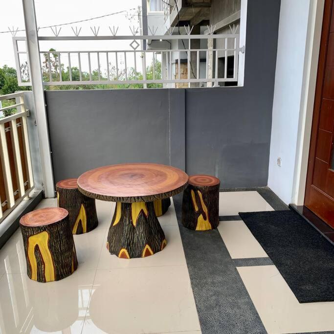 Kayz Villa Batu Dengan Kolam Renang Pribadi Extérieur photo